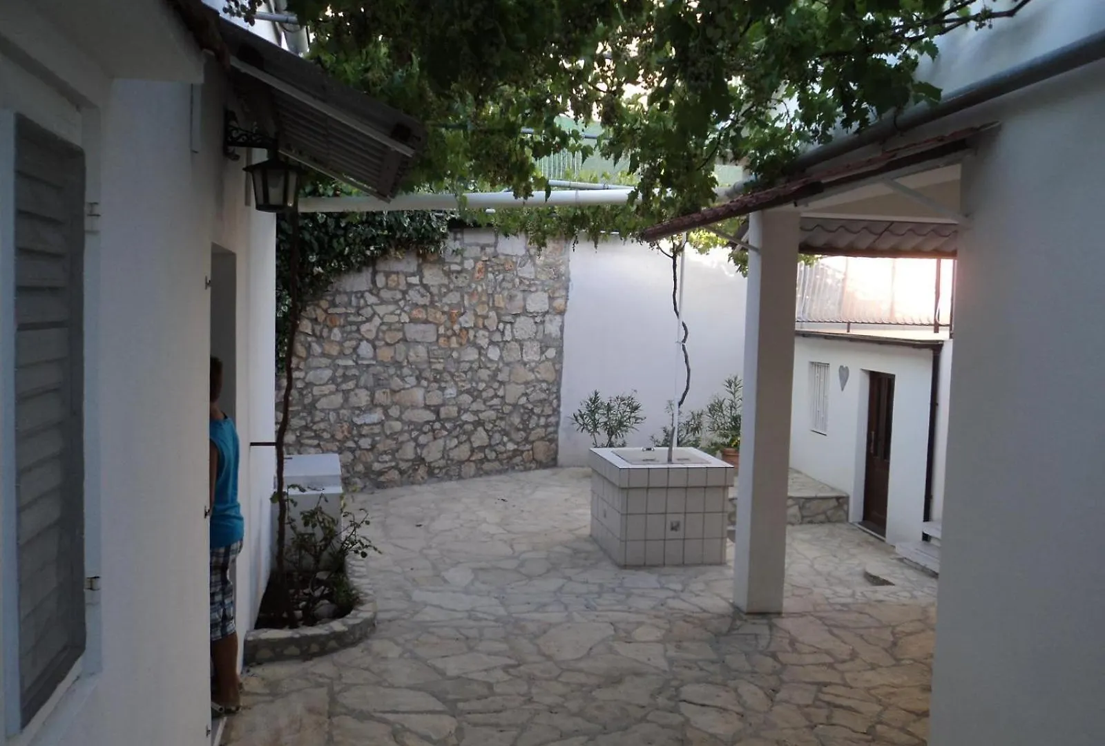 Sucur Holiday Home プレコ